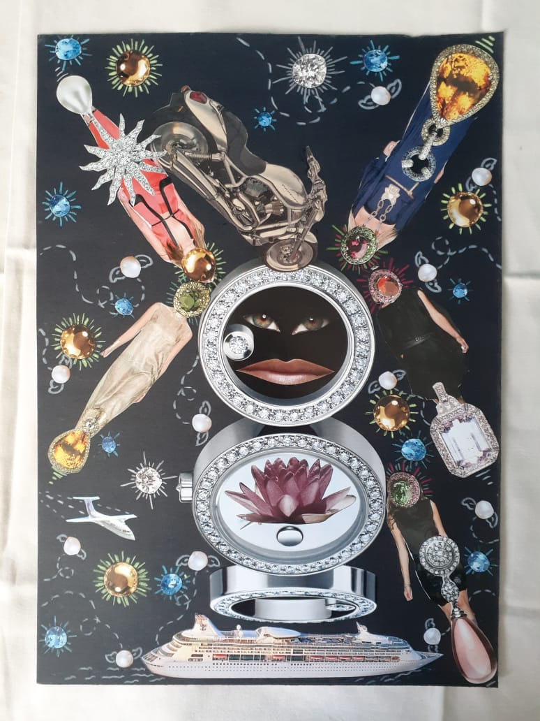 Collage sobre papel negro: una motocicleta, dos esferas de pedrería y recortes de joyería se ordenan alrededor de un rostro fragmentado.